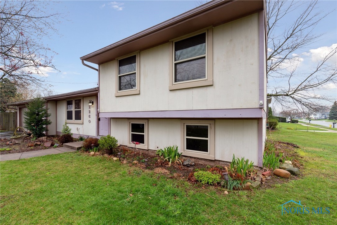 2260 Tracy Road, Northwood, Ohio image 2