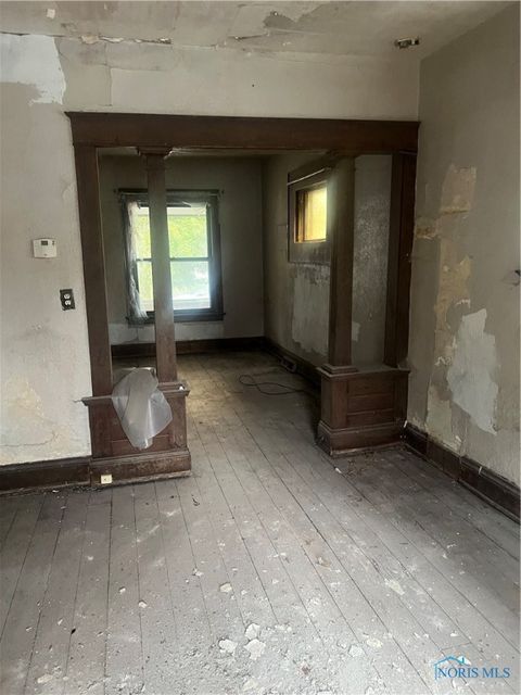 Tiny photo for 644 Nicholas Street, Toledo, OH 43609 (MLS # 6136435)