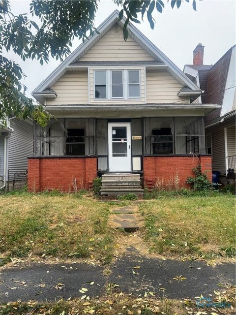 Photo of 644 Nicholas Street, Toledo, OH 43609 (MLS # 6136435)