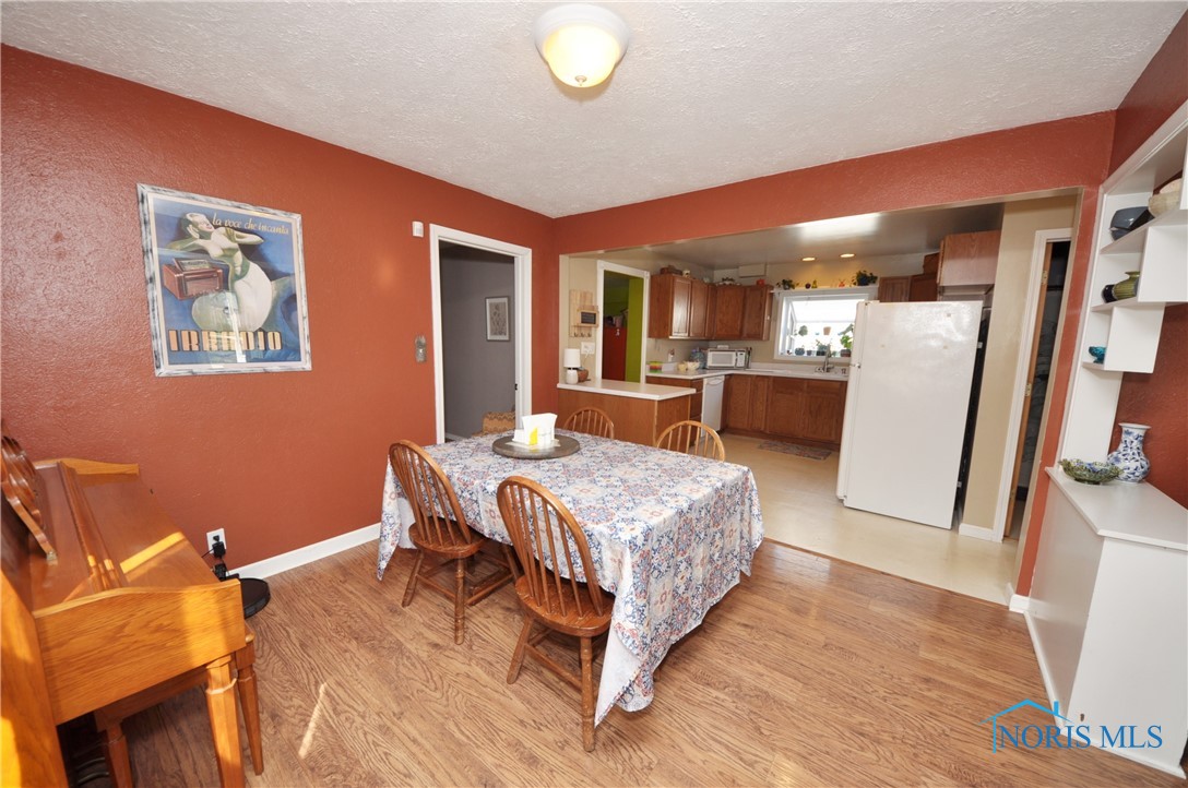 3643 Roanoke Road, Toledo, Ohio image 6