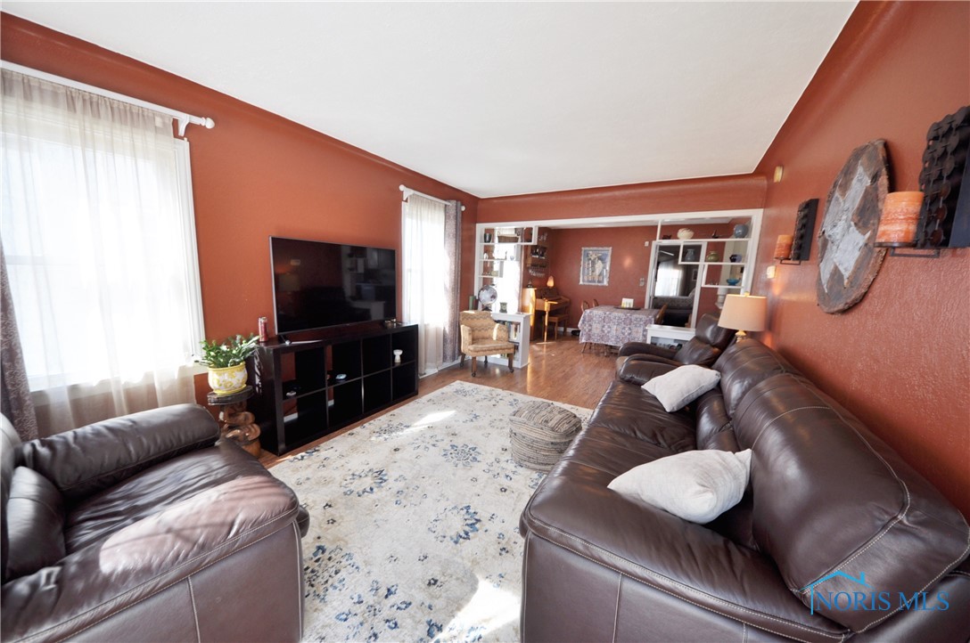 3643 Roanoke Road, Toledo, Ohio image 4