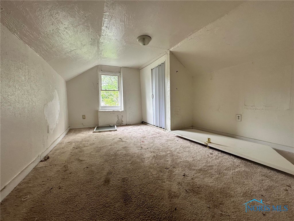 678 Lorain Street, Toledo, Ohio image 7