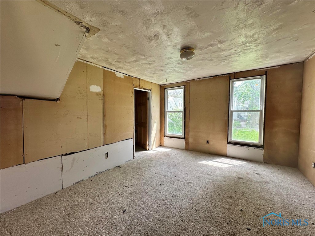 678 Lorain Street, Toledo, Ohio image 13