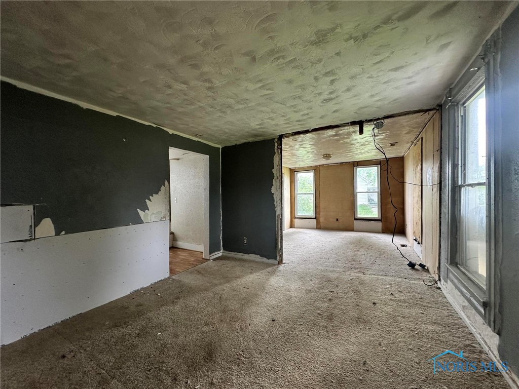 678 Lorain Street, Toledo, Ohio image 9