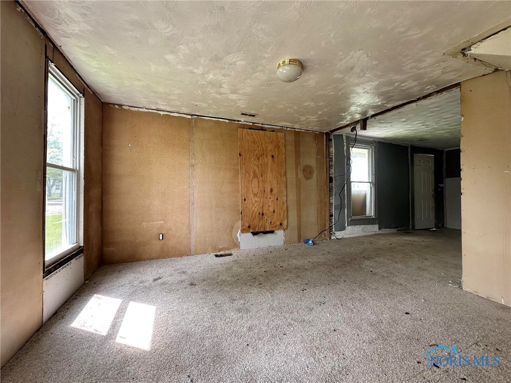 678 Lorain Street, Toledo, Ohio image 14