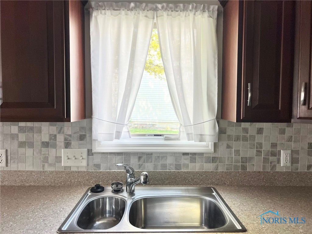 Findlay, Ohio 45840, United States, 2 Bedrooms Bedrooms, ,2 BathroomsBathrooms,Residential,Active,133609