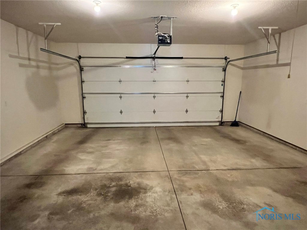 Findlay, Ohio 45840, United States, 2 Bedrooms Bedrooms, ,2 BathroomsBathrooms,Residential,Active,133609