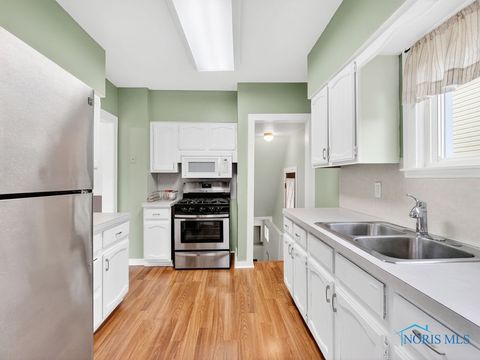 Tiny photo for 2733 130th Street, Toledo, OH 43611 (MLS # 6136679)