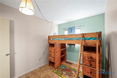 Tiny photo for 131 Rutherford Avenue, Findlay, OH 45840 (MLS # 6136802)