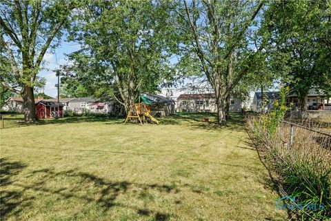 Tiny photo for 131 Rutherford Avenue, Findlay, OH 45840 (MLS # 6136802)