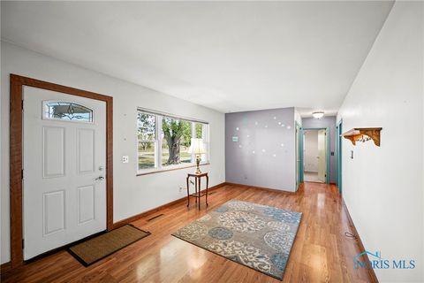 Tiny photo for 131 Rutherford Avenue, Findlay, OH 45840 (MLS # 6136802)
