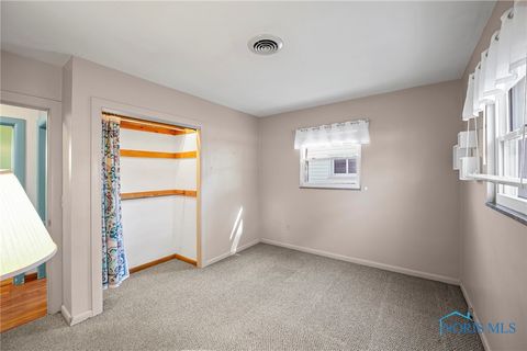 Tiny photo for 131 Rutherford Avenue, Findlay, OH 45840 (MLS # 6136802)