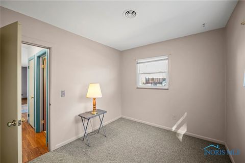 Tiny photo for 131 Rutherford Avenue, Findlay, OH 45840 (MLS # 6136802)