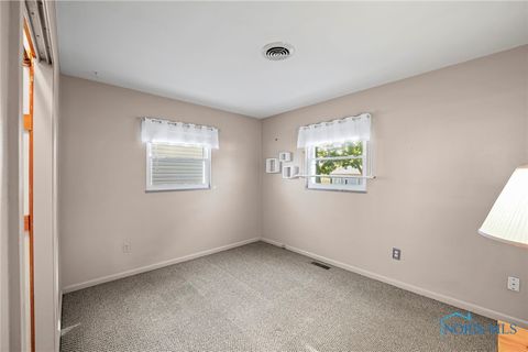 Tiny photo for 131 Rutherford Avenue, Findlay, OH 45840 (MLS # 6136802)