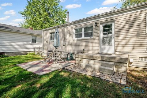 Tiny photo for 131 Rutherford Avenue, Findlay, OH 45840 (MLS # 6136802)
