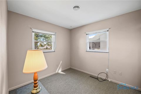 Tiny photo for 131 Rutherford Avenue, Findlay, OH 45840 (MLS # 6136802)