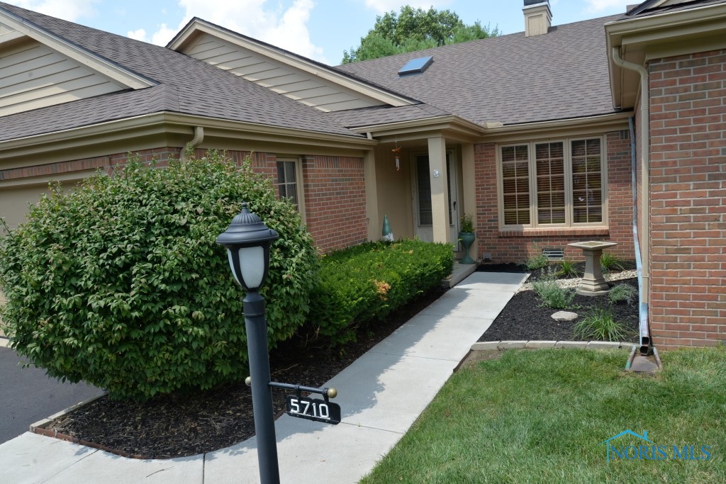 5710 Chardonnay Drive #5710, Toledo, Ohio image 1