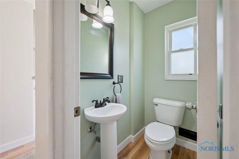 Tiny photo for 2350 Ottawa River Road, Toledo, OH 43611 (MLS # 6136104)