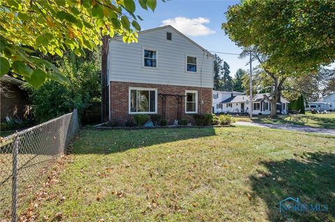 Tiny photo for 2350 Ottawa River Road, Toledo, OH 43611 (MLS # 6136104)