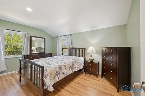 Tiny photo for 2350 Ottawa River Road, Toledo, OH 43611 (MLS # 6136104)