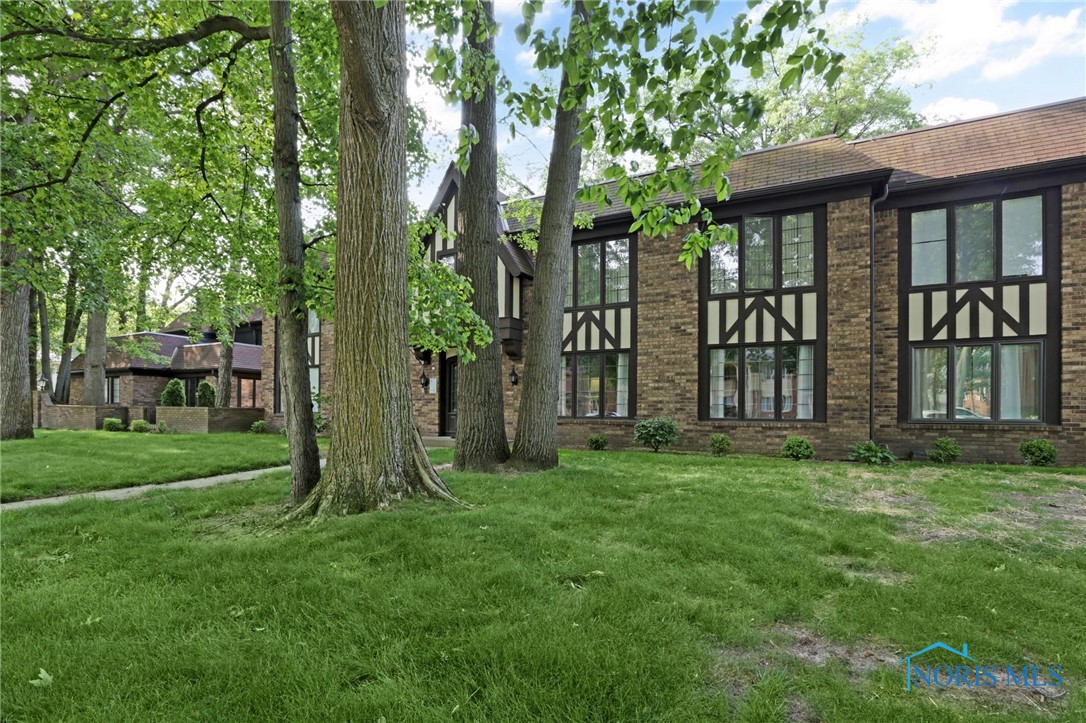 6533 Abbey Run, Sylvania, Ohio image 3