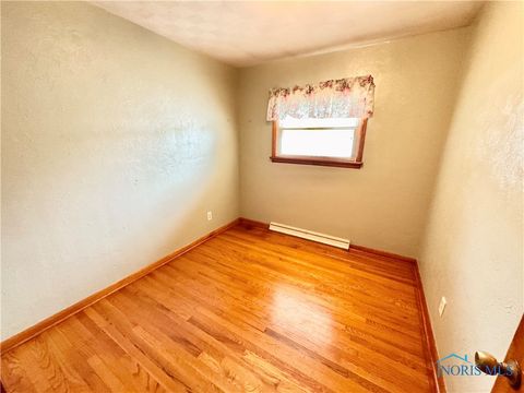 Tiny photo for 734 E Front Street, Defiance, OH 43512 (MLS # 6136107)