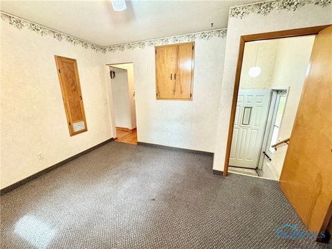 Tiny photo for 734 E Front Street, Defiance, OH 43512 (MLS # 6136107)