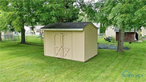 Tiny photo for 734 E Front Street, Defiance, OH 43512 (MLS # 6136107)