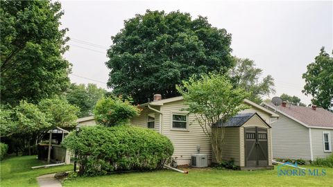 Tiny photo for 734 E Front Street, Defiance, OH 43512 (MLS # 6136107)