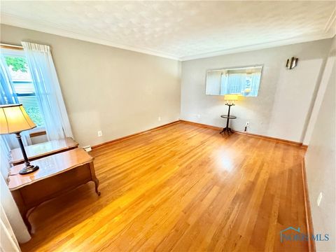 Tiny photo for 734 E Front Street, Defiance, OH 43512 (MLS # 6136107)