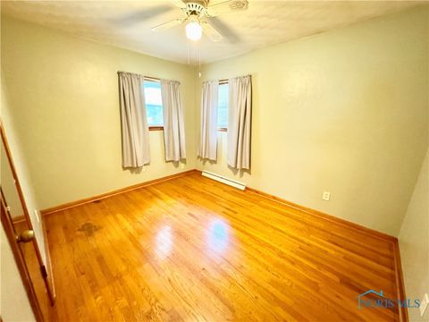 Tiny photo for 734 E Front Street, Defiance, OH 43512 (MLS # 6136107)