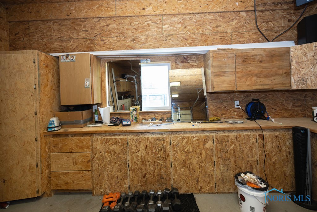 37 N Dorcas Road, Toledo, Ohio image 34