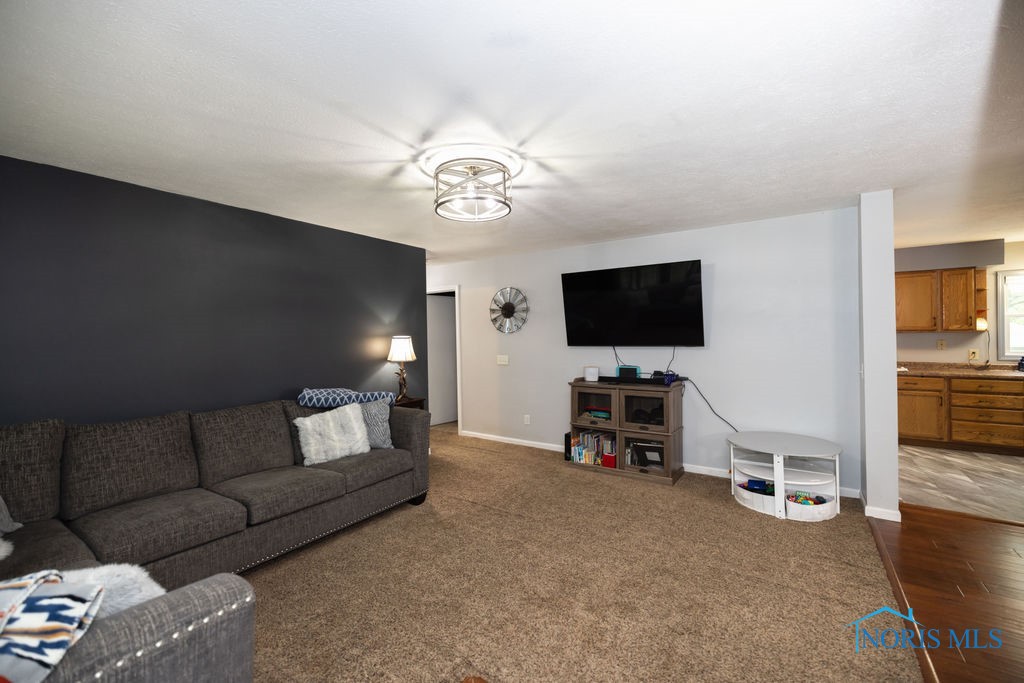 37 N Dorcas Road, Toledo, Ohio image 2