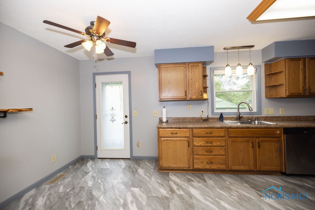 37 N Dorcas Road, Toledo, Ohio image 12