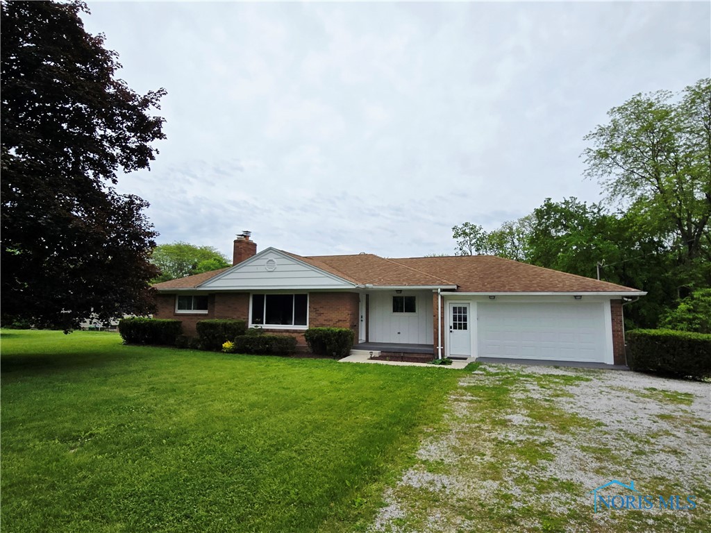 421 Parklane Drive, Woodville, Ohio image 2