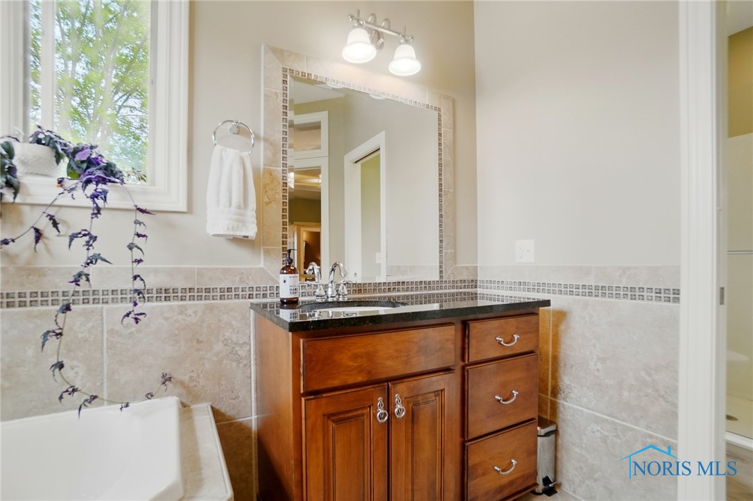 15569 Lakebend Drive, Findlay, Ohio image 36