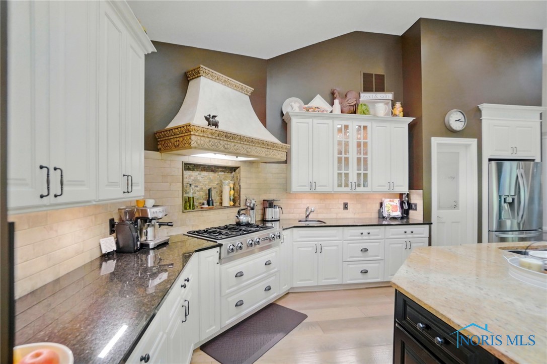 15569 Lakebend Drive, Findlay, Ohio image 17