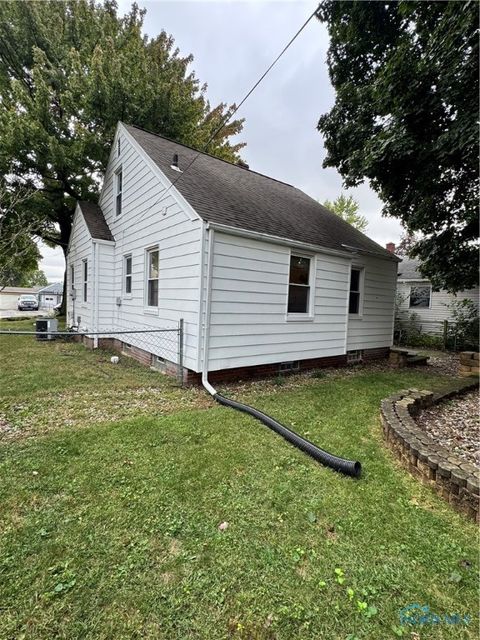 Tiny photo for 2329 Ida Drive, Toledo, OH 43613 (MLS # 6136327)