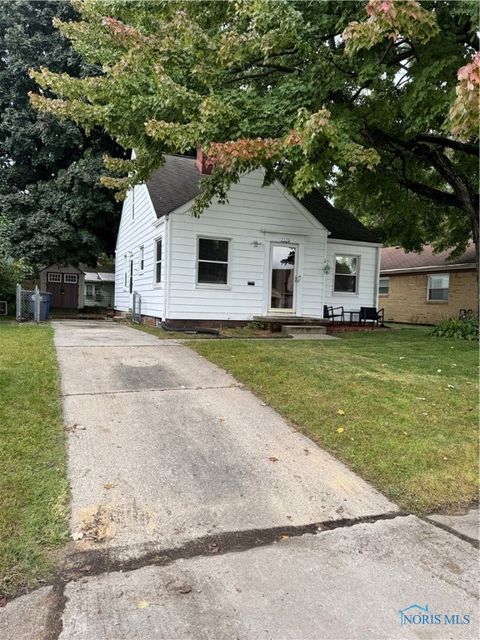 Photo of 2329 Ida Drive, Toledo, OH 43613 (MLS # 6136327)
