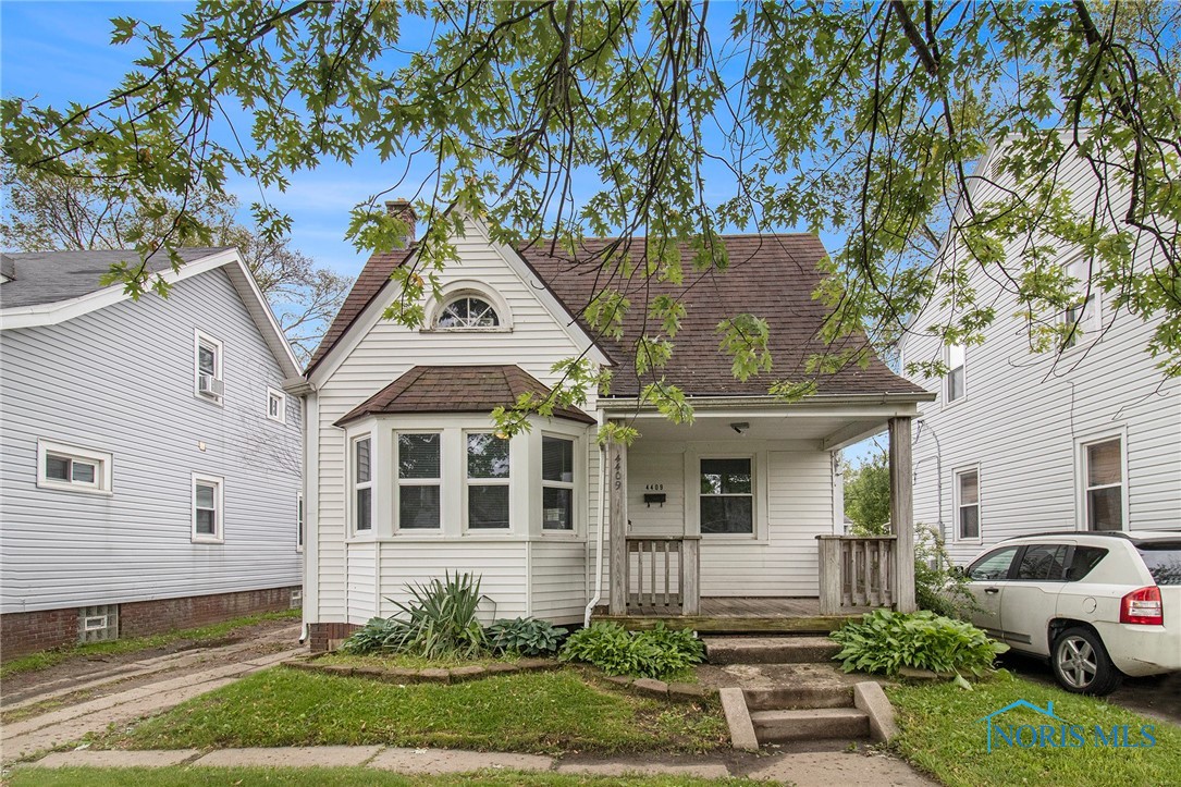 4409 Fairview Drive, Toledo, Ohio image 1