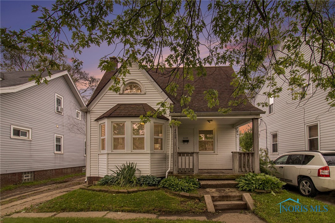 4409 Fairview Drive, Toledo, Ohio image 2