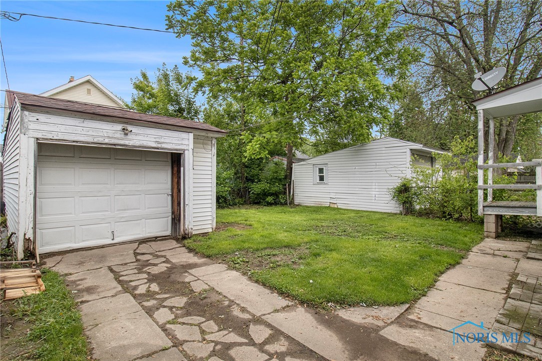 4409 Fairview Drive, Toledo, Ohio image 15