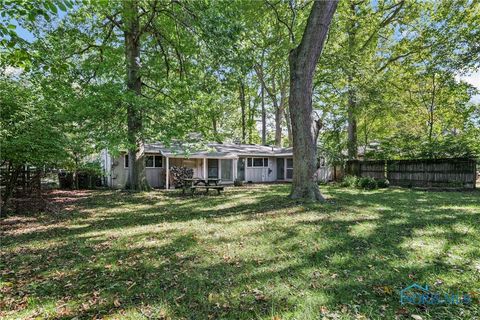 Tiny photo for 3701 Lincolnshire Woods Road, Toledo, OH 43606 (MLS # 6136928)