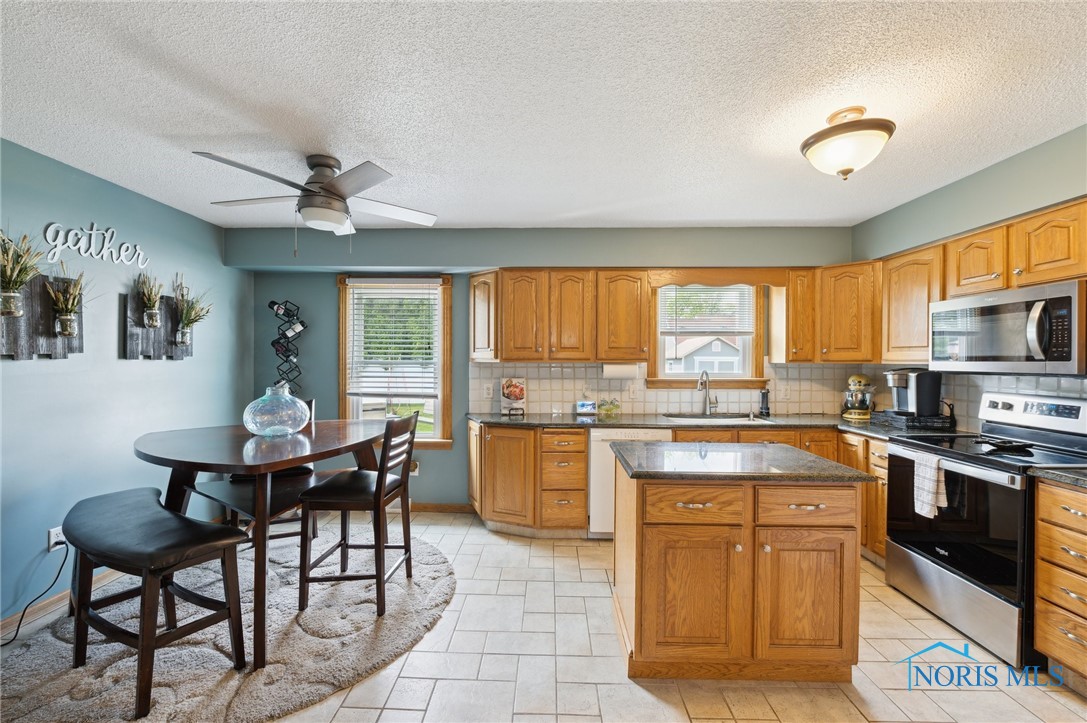 2546 Redfox Drive, Toledo, Ohio image 13