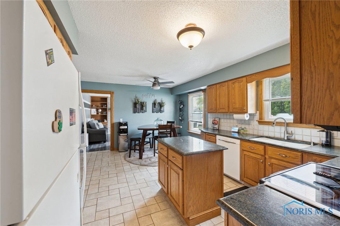 2546 Redfox Drive, Toledo, Ohio image 11