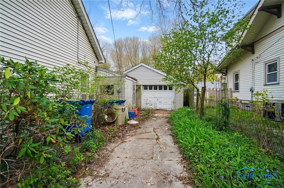 6614 Brint Road, Sylvania, Ohio image 24