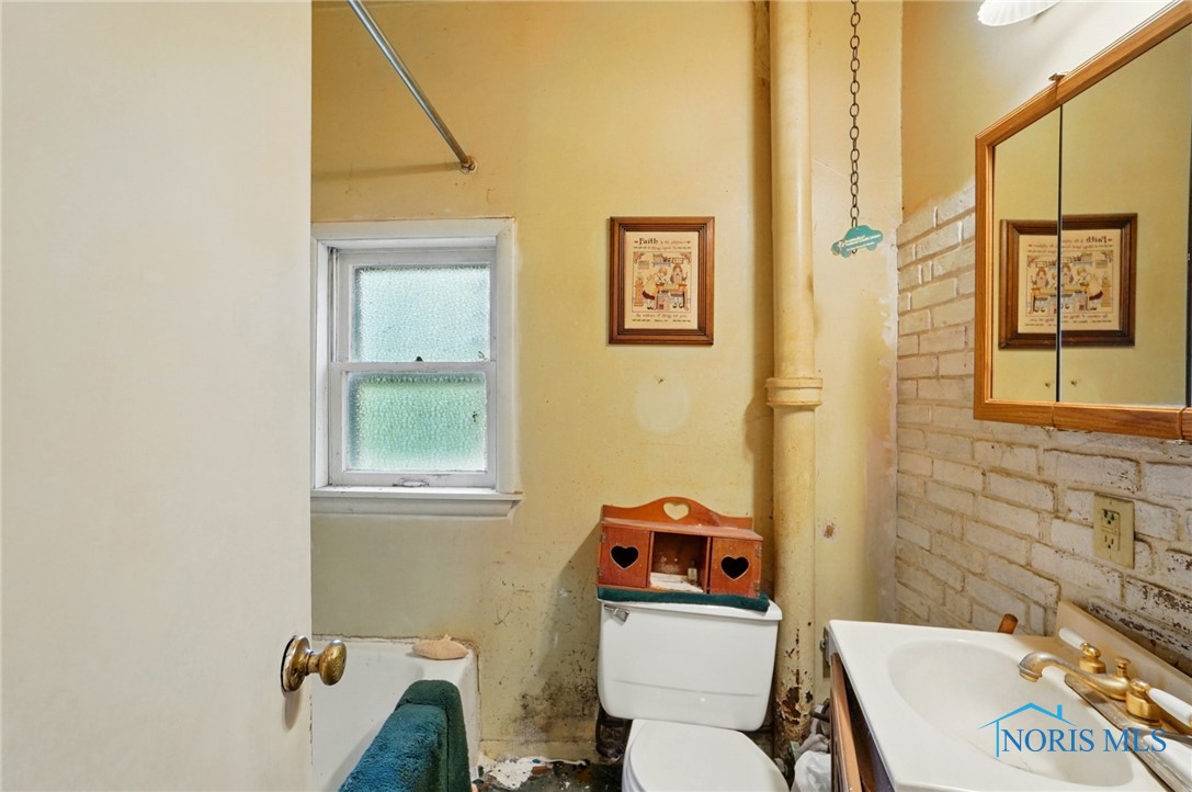 6614 Brint Road, Sylvania, Ohio image 17