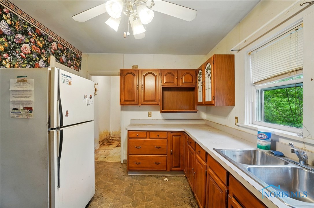6614 Brint Road, Sylvania, Ohio image 6