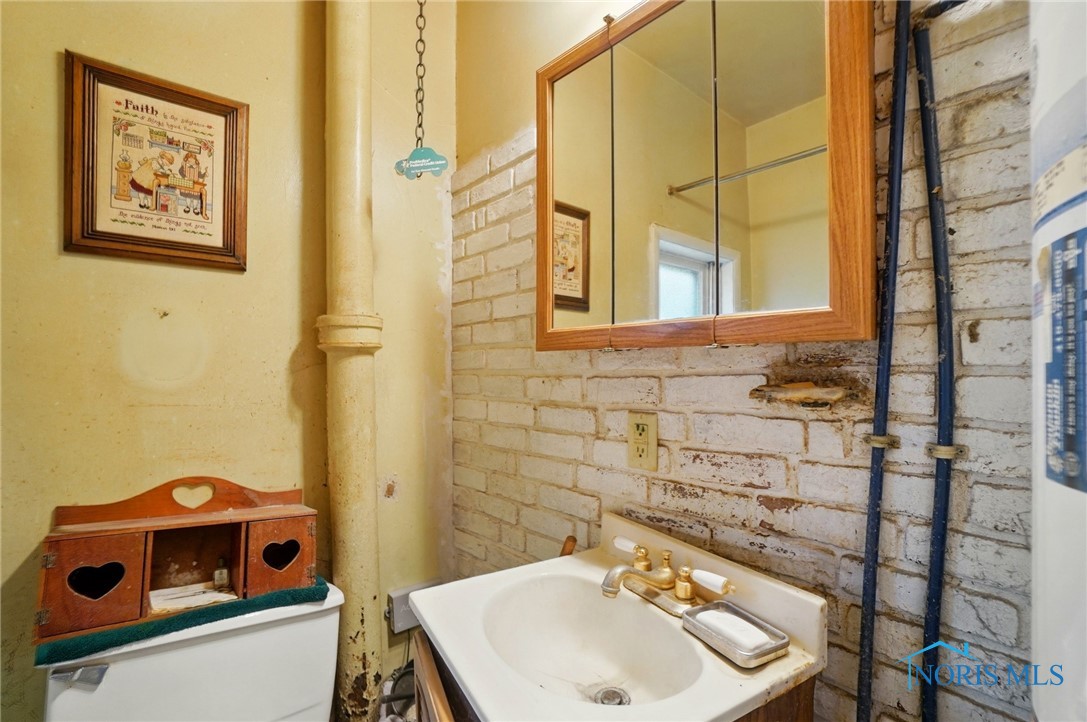 6614 Brint Road, Sylvania, Ohio image 18