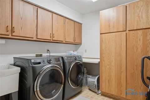 Tiny photo for 4816 Sunwood Drive, Toledo, OH 43623 (MLS # 6136051)